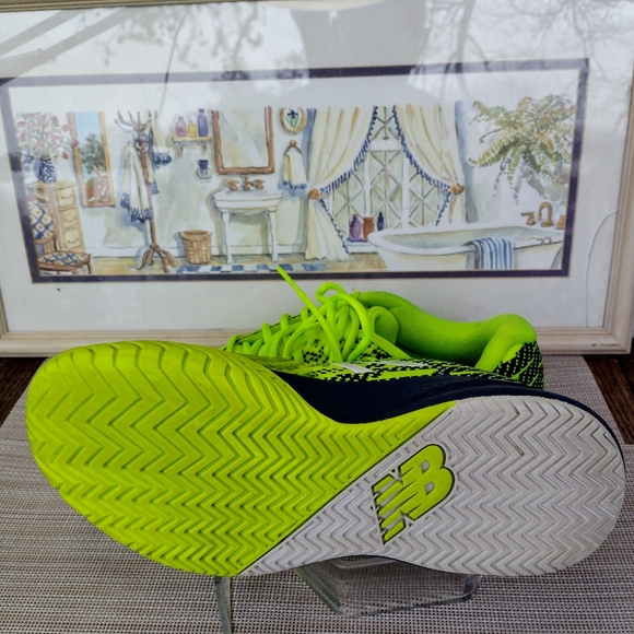 Men's New Balance "996v3" Tri-Color Training/Tennis Shoes. Size 9.5. Very Good. - Picture 8 of 11